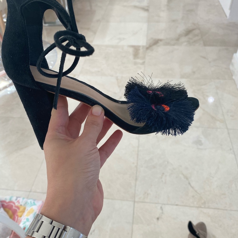Shoes - Picture 2 of 3